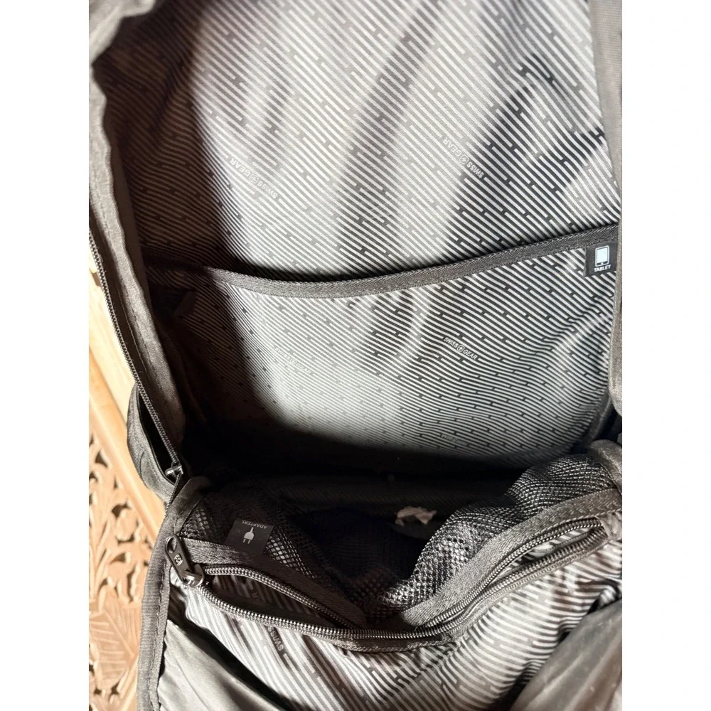 SwissGear airflow backpack